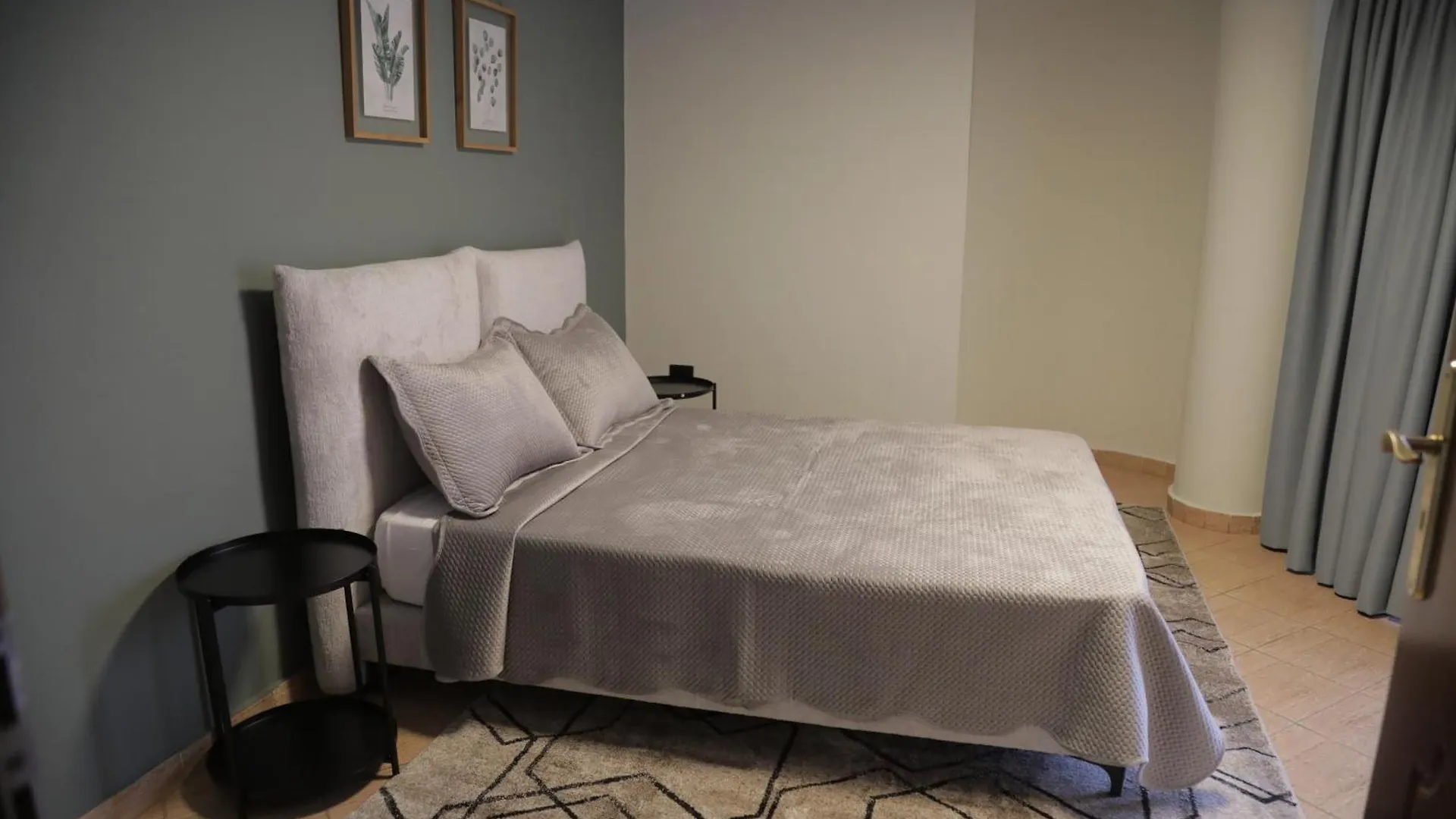 Oda Hotel Tirana 3*,  Albania