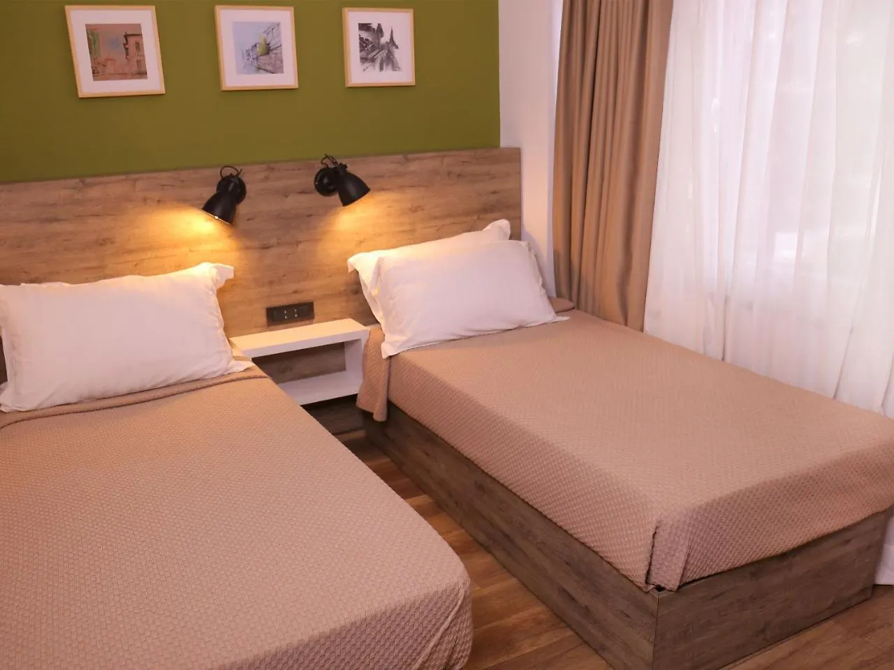 ***  Oda Hotel Tirana Albania